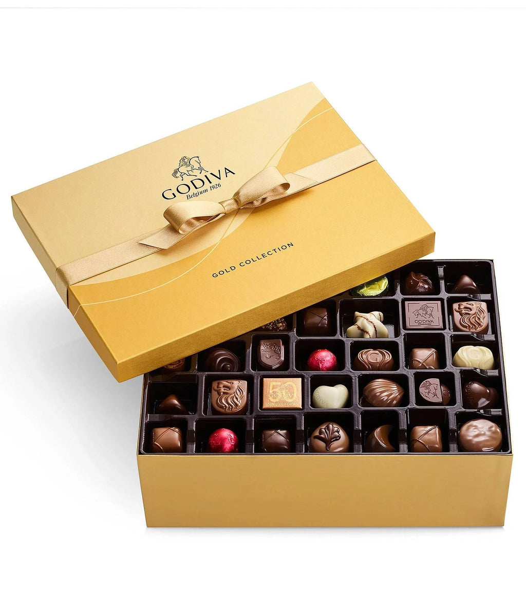 105-Piece Assorted Chocolate Gift Box G6747