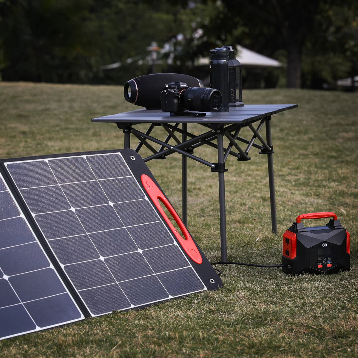 Portable Power Station and Foldable Solar Set of 2 D692301