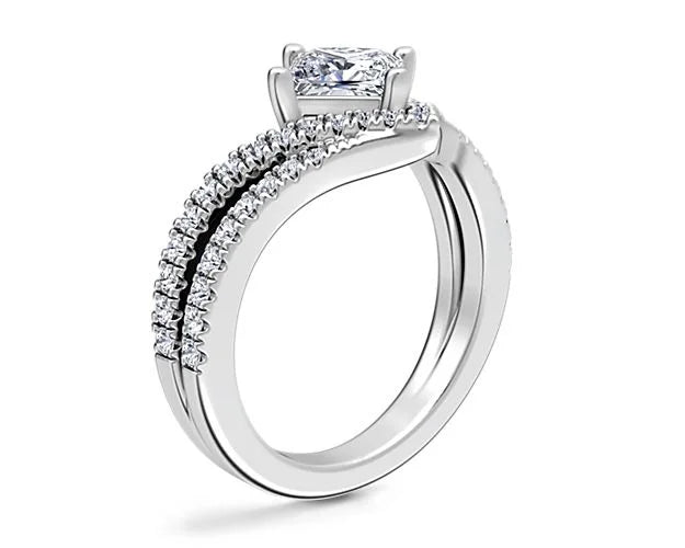 14K White Gold Princess Cut Diamond Solitaire Ring Size 7 M1423